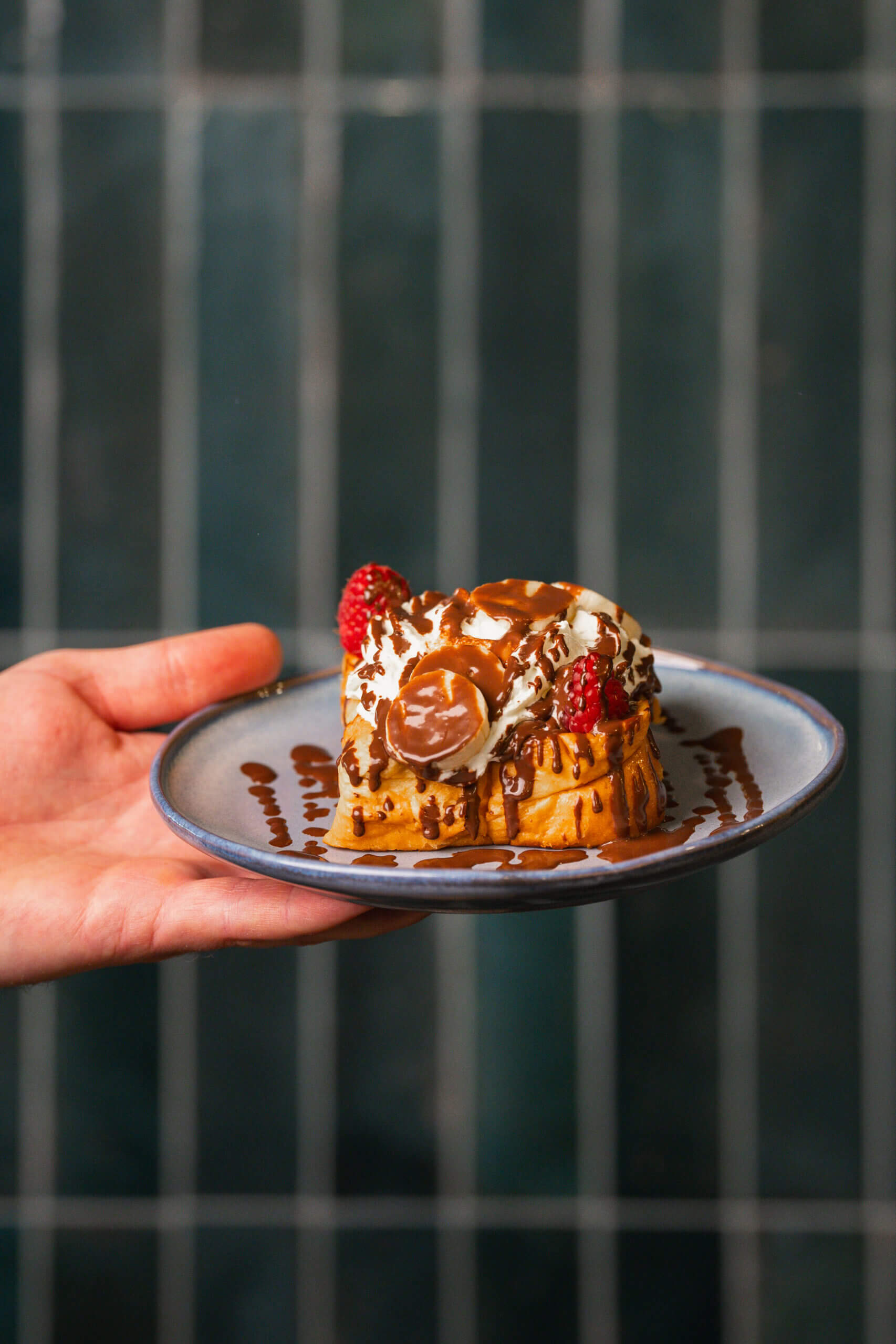 Brioche perdue caramélisée chantilly et chocolat